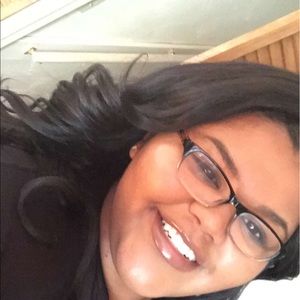 Meet your Posher, Madelyn