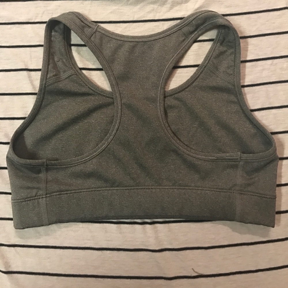 Nike Pro sports bra size small - Picture 2 of 2