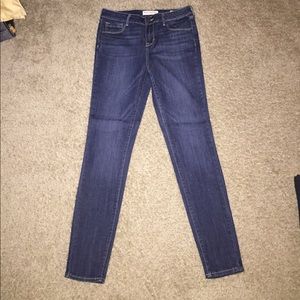 Bullhead Mid Rise Skinniest Jeans