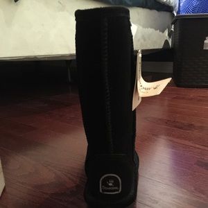 Bear paw black boots.