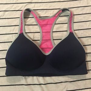 PINK sports bra size XS