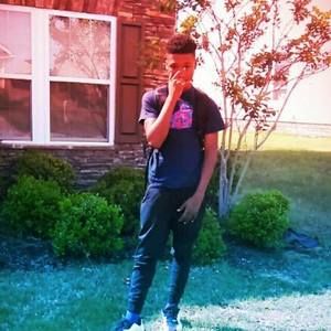 Meet your Posher, Lawrence