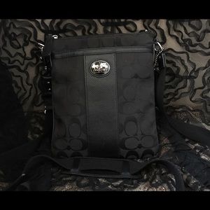❤️❤️Perfect Coach Crossbody❤️❤️ ❤️❤️Perfect Coach Crossbody❤️❤️