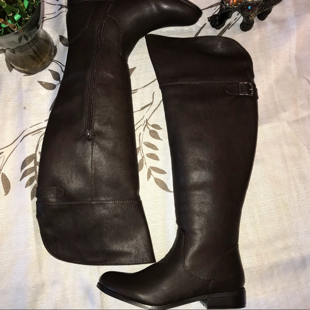 LAST ONE Buckle Round Toe Riding Knee High boot - Picture 5 of 8