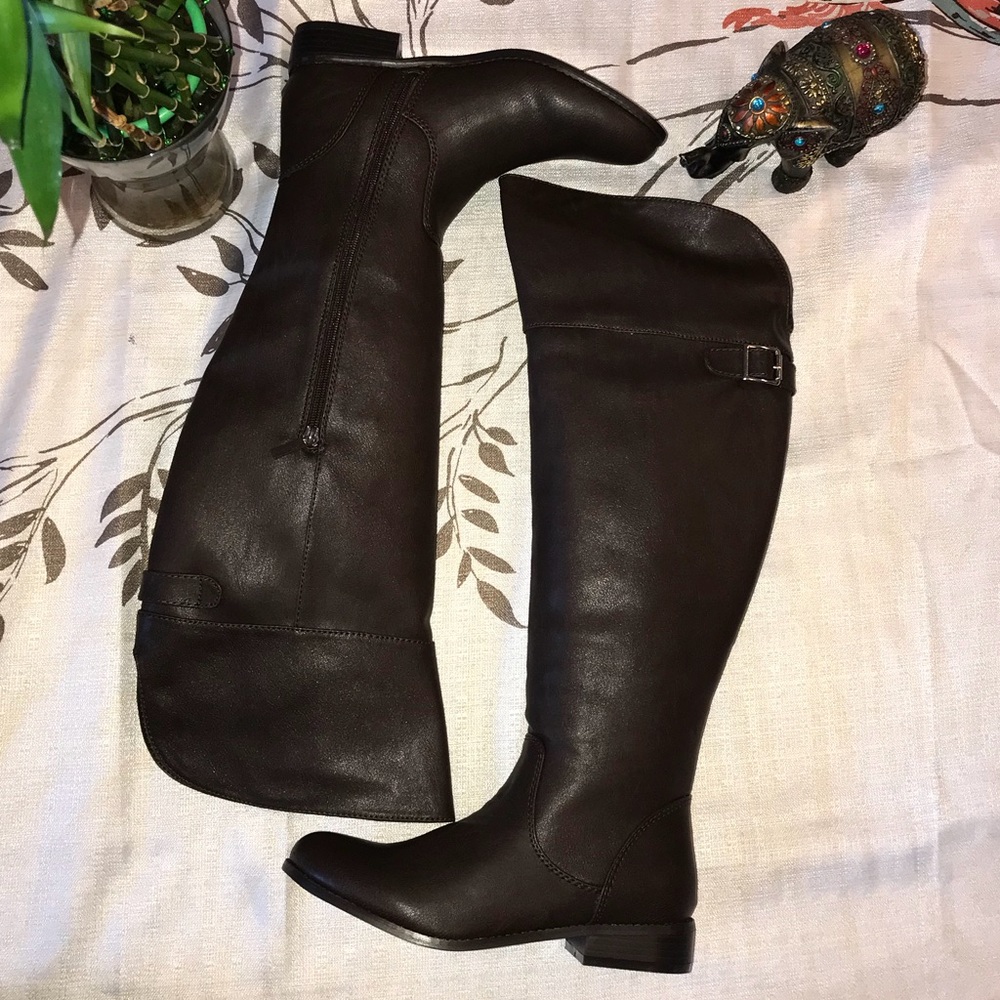 LAST ONE Buckle Round Toe Riding Knee High boot - Picture 2 of 8