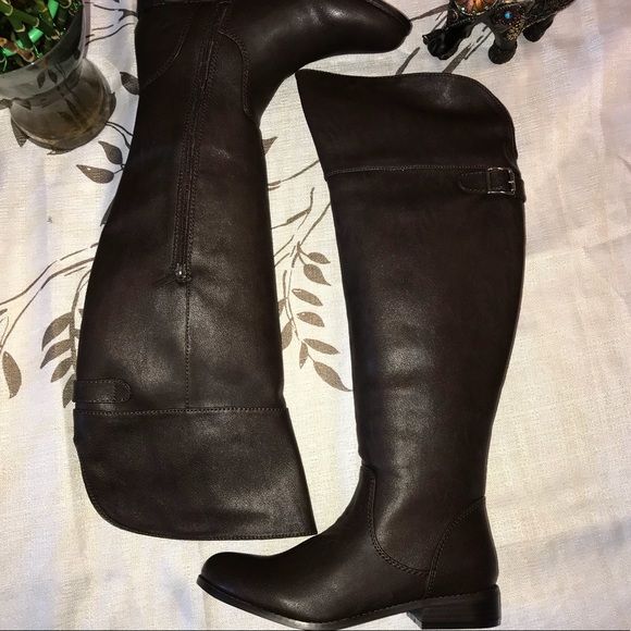 LAST ONE Buckle Round Toe Riding Knee High boot - Picture 5 of 8