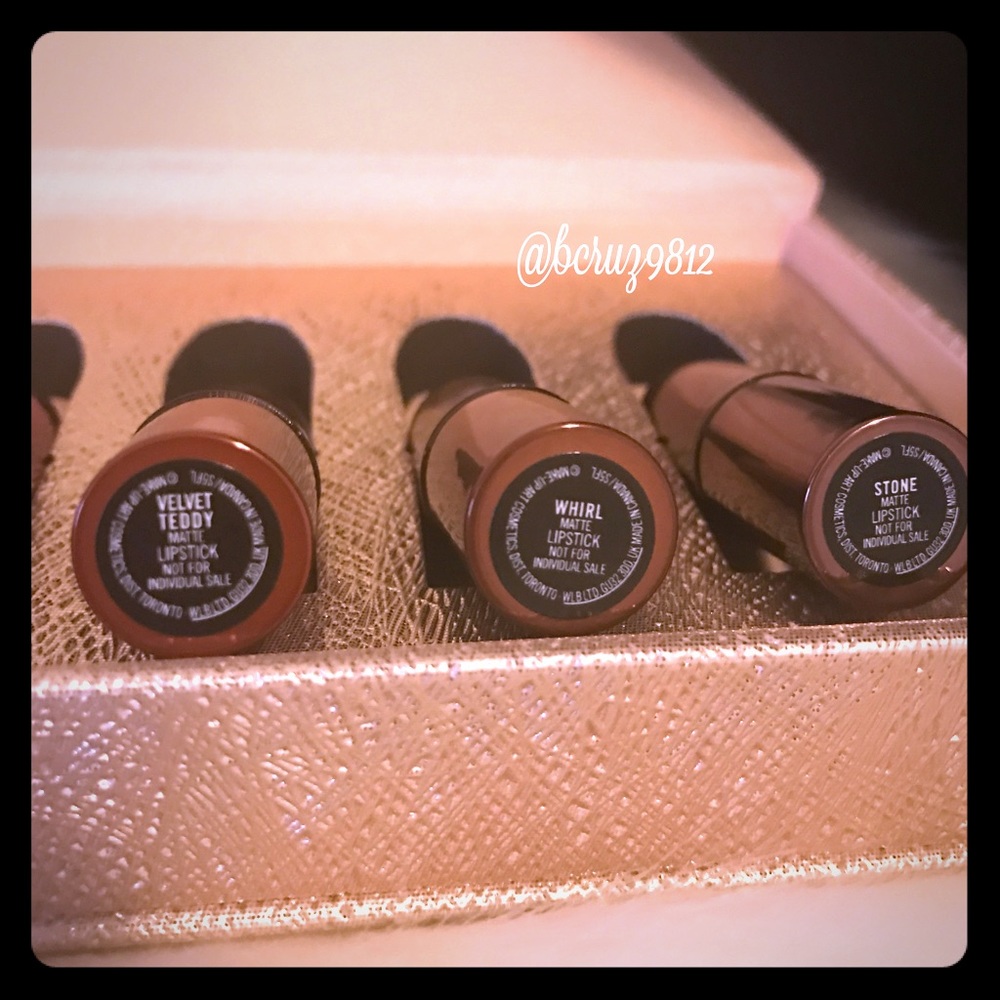 🌸Mac Snow Ball Mini Lipstick Set - Picture 7 of 8