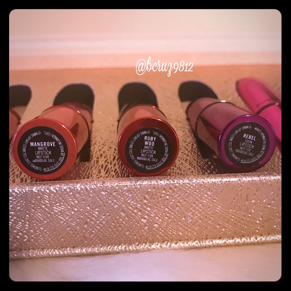 🌸Mac Snow Ball Mini Lipstick Set - Picture 5 of 8