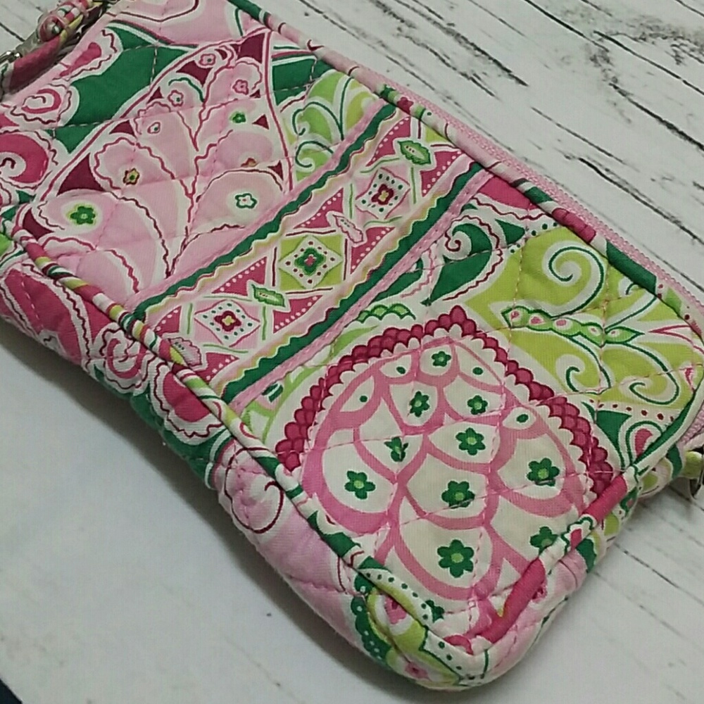 Vera Bradley Wristlet - Picture 2 of 8