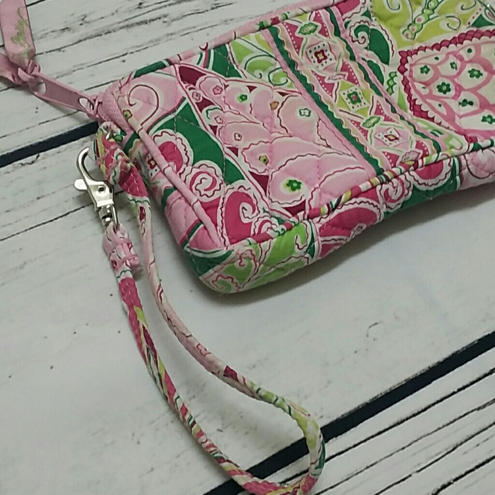 Vera Bradley Wristlet - Picture 3 of 8