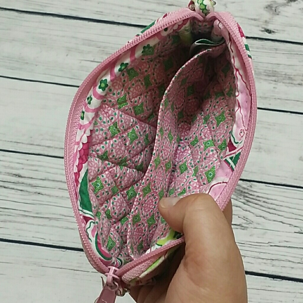 Vera Bradley Wristlet - Picture 8 of 8