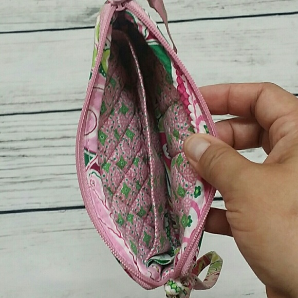 Vera Bradley Wristlet - Picture 6 of 8