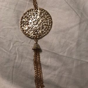 Gold necklace Gold necklace