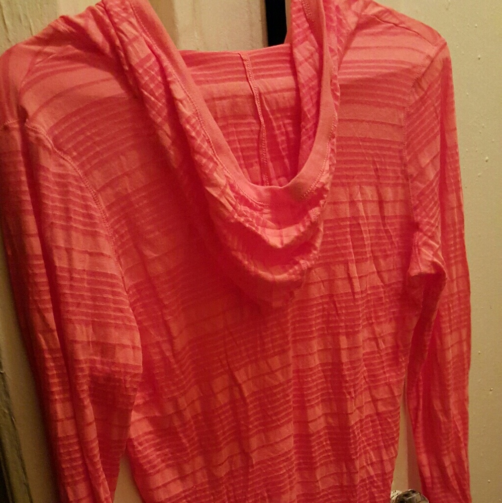 Aeropostale bright cute orange shirt