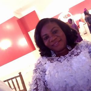 Meet your Posher, Deola