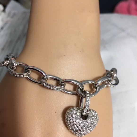 Jewelry - Silver & Pave Crystals Heart &  Chain Bracelet