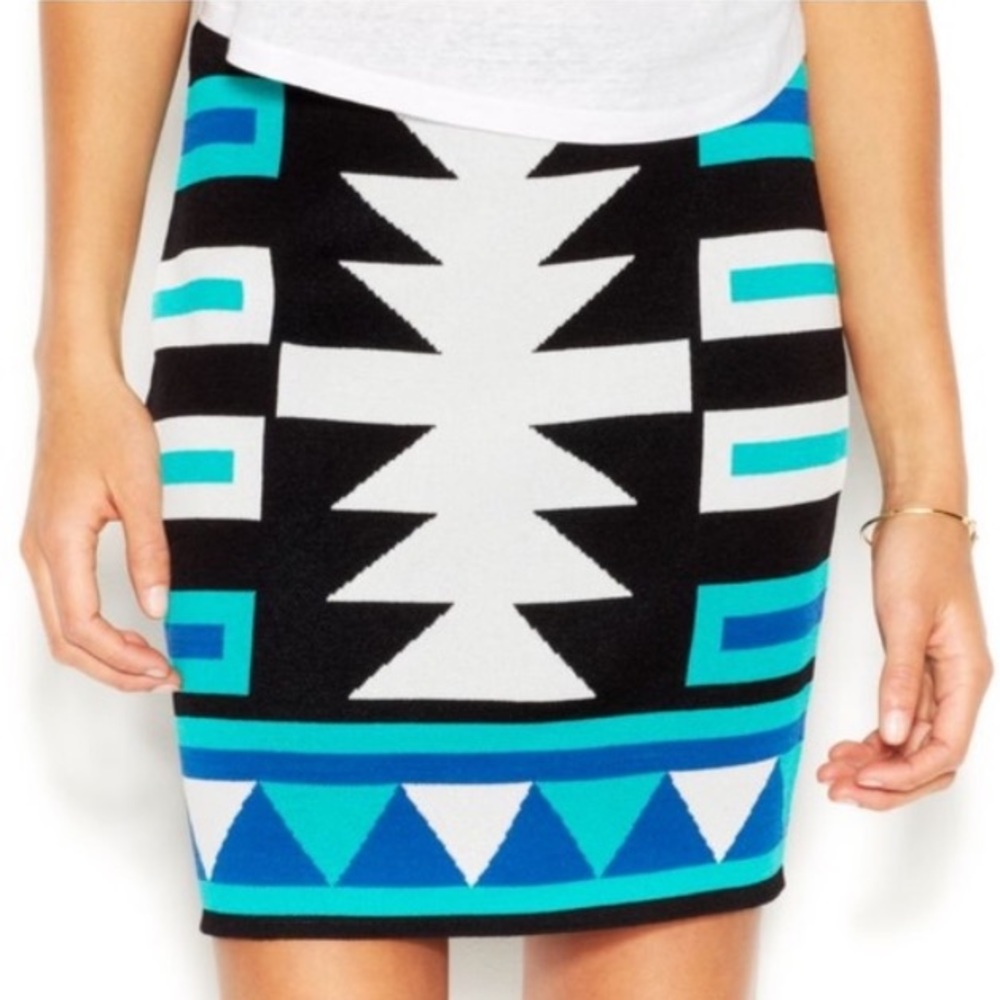 Rachael Roy Tribal skirt size Small