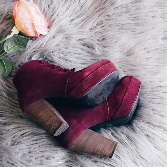 ✖SOLD✖ Steve Madden Raspy Nubuck Suede Booties - Picture 5 of 8