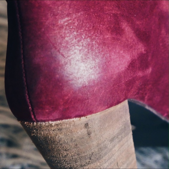 ✖SOLD✖ Steve Madden Raspy Nubuck Suede Booties - Picture 8 of 8