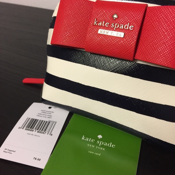 ⛔️SOLD⛔️ Kate Spade New York Cosmetic Bag - Picture 4 of 8
