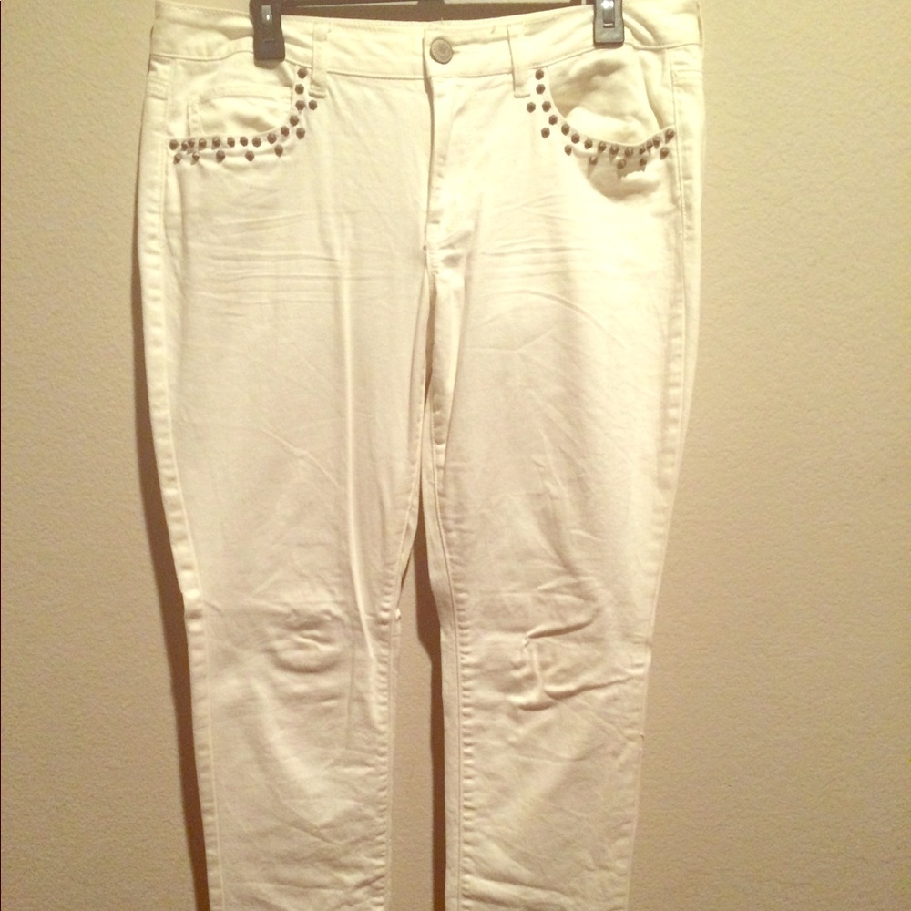 American Eagle White Skinny Jeans