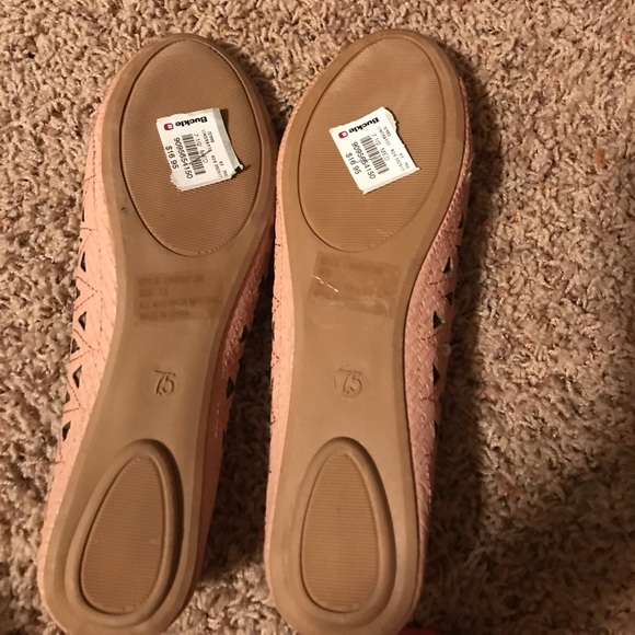 Shoes - Picture 2 of 2