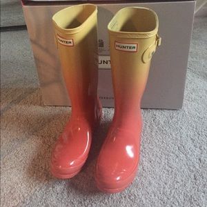 Rain Boots - like NEW