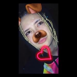 Meet your Posher, Skylar