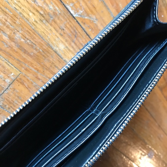 coach wallet/wristlet - Picture 3 of 3