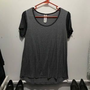 LuLaRoe Classic Tee Small Grey