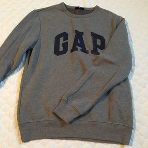 GAP Signature sweatshirt