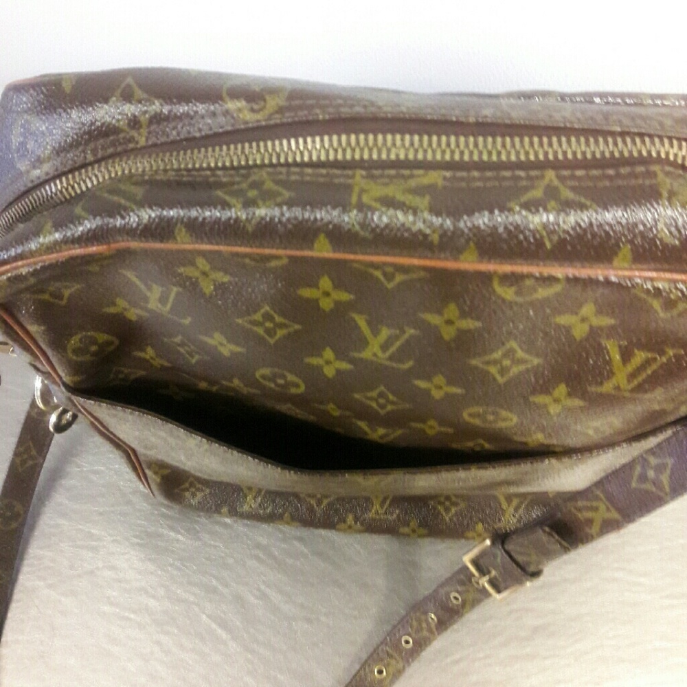 Louis vuitton SOLD! - Picture 2 of 4