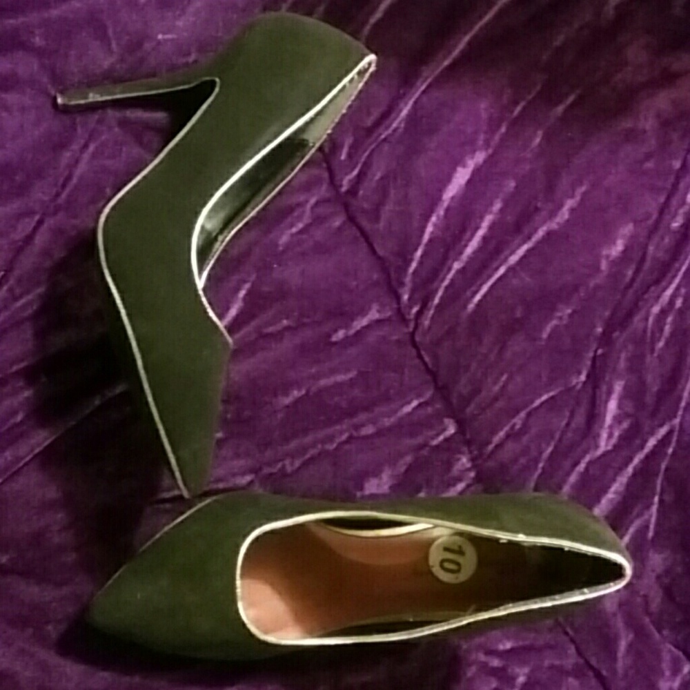 Penny loves kenny heels