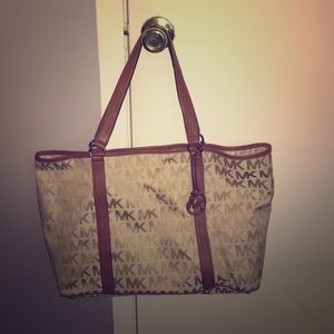 Michael Kors Tote