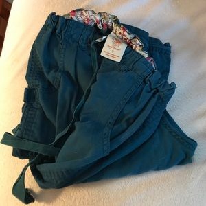 Kathy Peterson KOI Small Scrub Pants