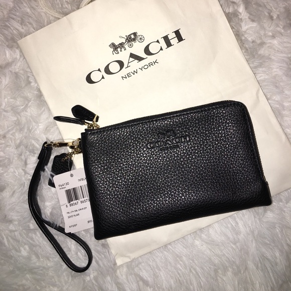 Coach Handbags - COACH PEBBLED LEATHER DOUBLE CORNER ZIP WRISTLET