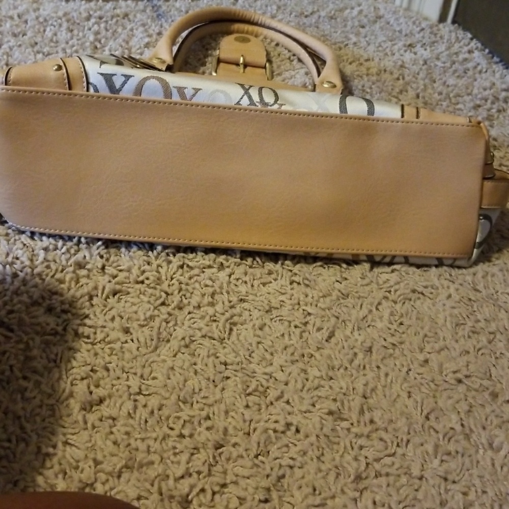 Xoxo Handbag - image 4