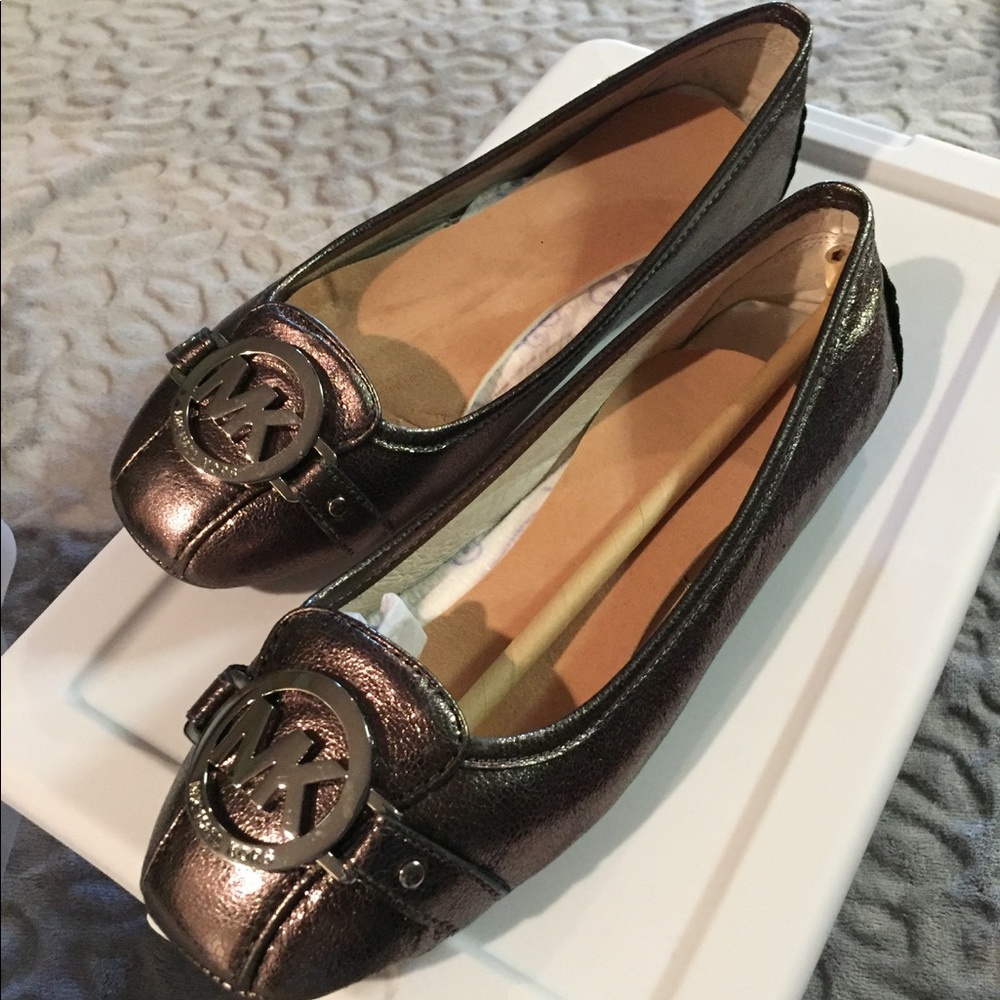 Michael Kors ballet flats. Brand new, never worn.
