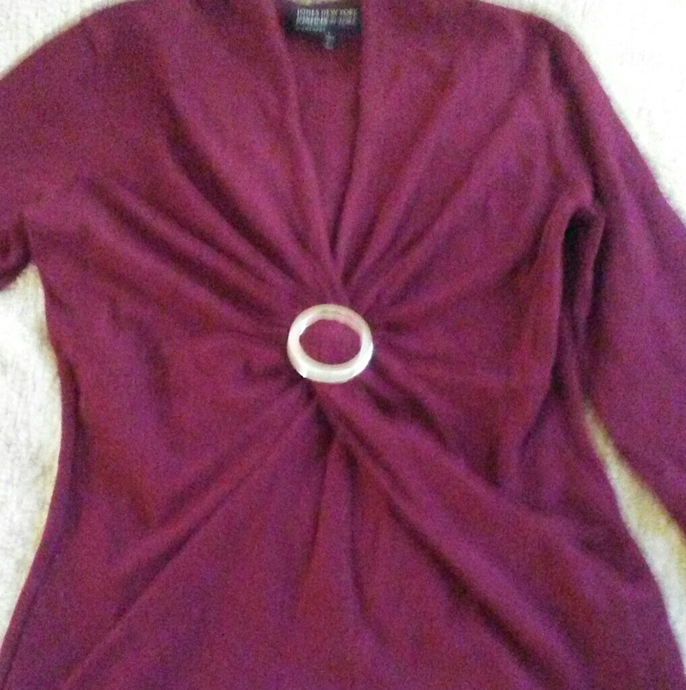 Flattering 3/4 sleeve shirt