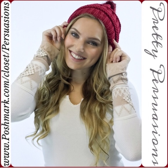 NWT Red Pom Pom Slouchy Beanie Hat - Picture 2 of 6