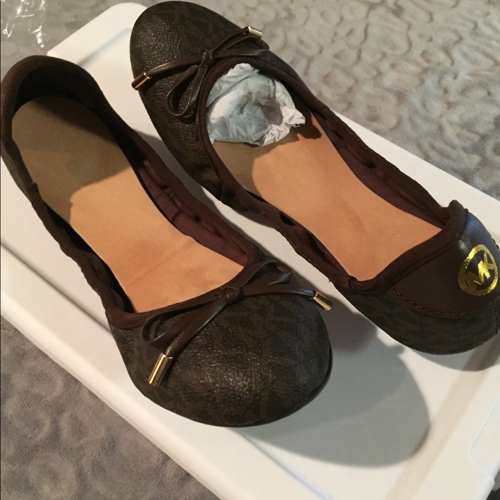 Brand new,never worn Michael Kors ballet flats.