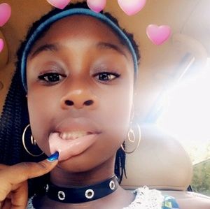 Meet your Posher, Lanavia