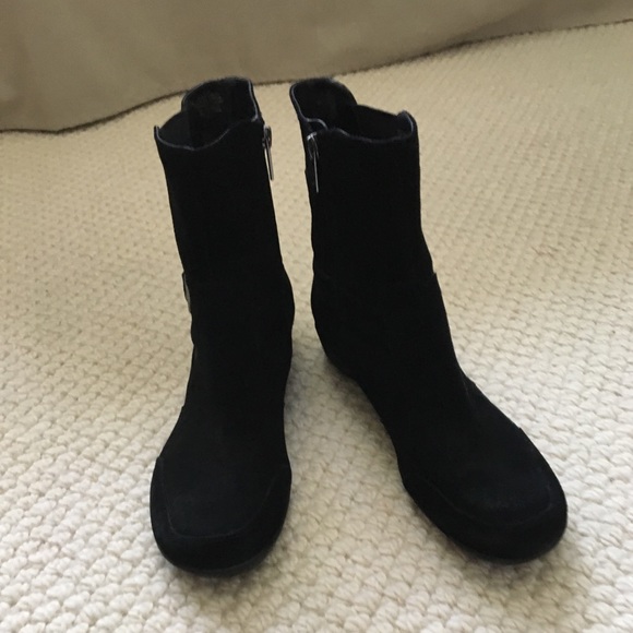 Reaction Bootie - Picture 2 of 7