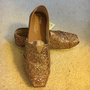 TOMS Classic Rose Gold Lace Glitz slip-on shoe