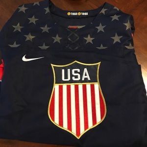 Patrick Kane signed USA jersey