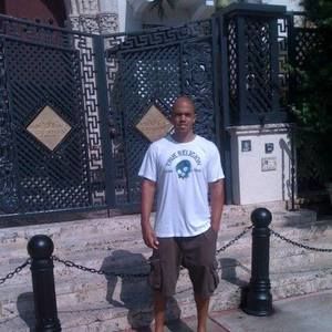 Meet your Posher, Julian