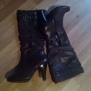 Heeled boots