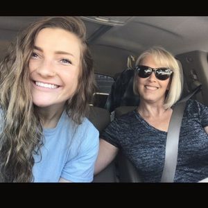 Meet your Posher, Anna