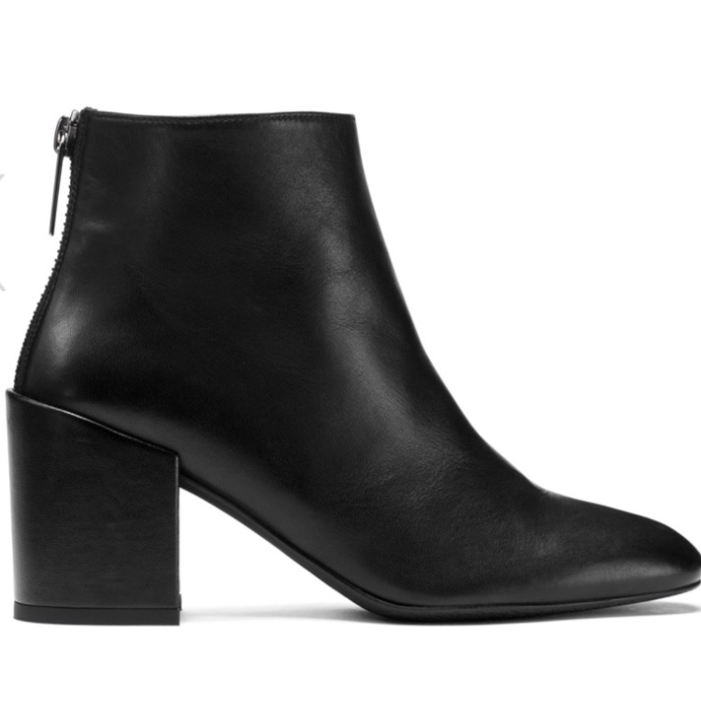 STUART WEITZMAN BOOTIES