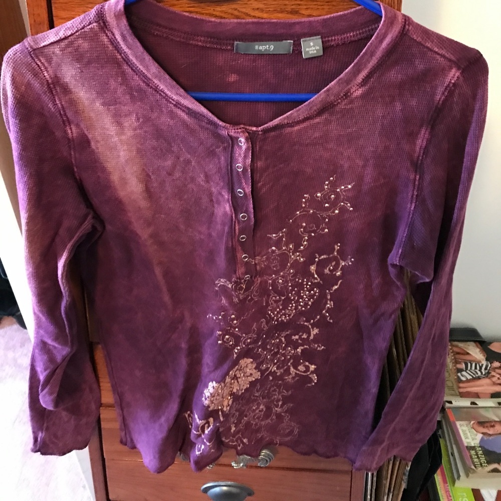 Graphic Henley - EUC